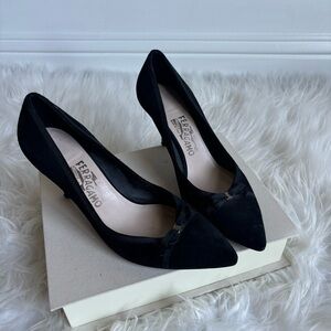 Salvatore Ferragamo Suede Bow Heels | Size 8.5